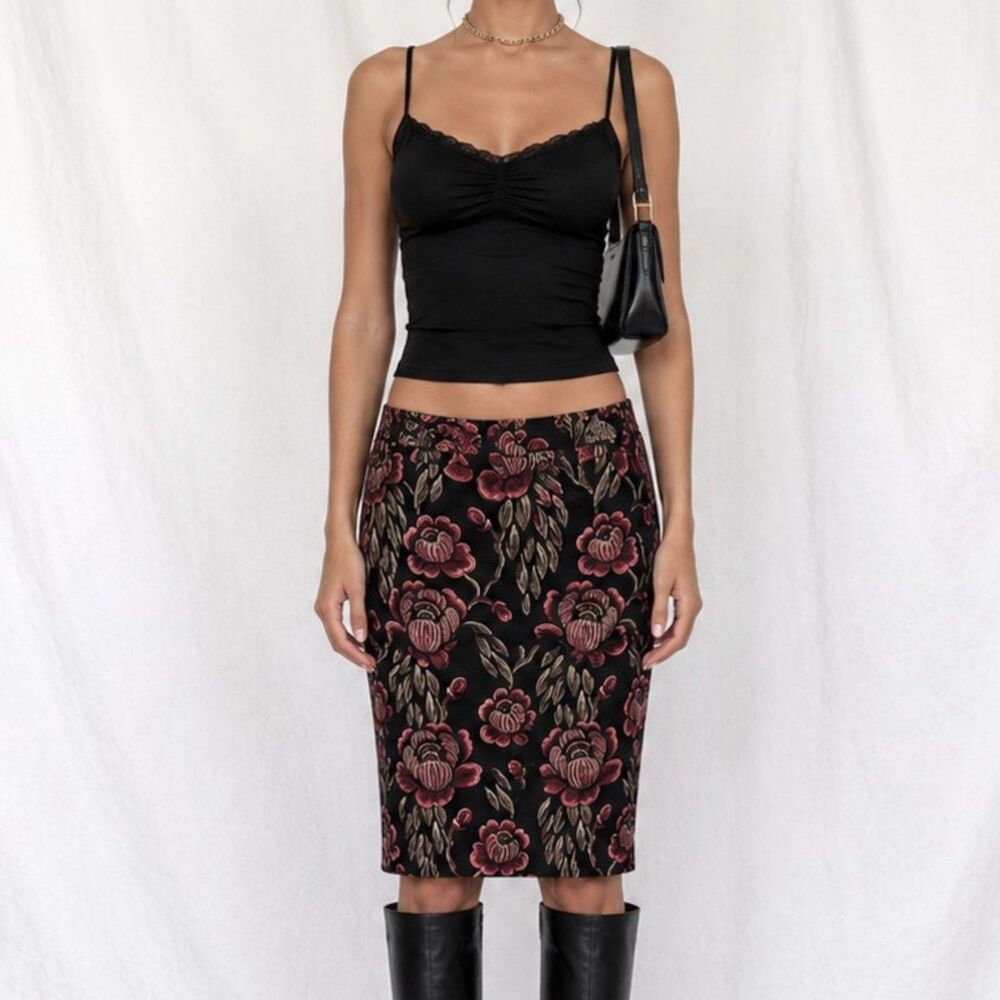 Vintage Y2K Black Red Floral Print Knee Length Straight Pencil Bodycon Skirt S/M